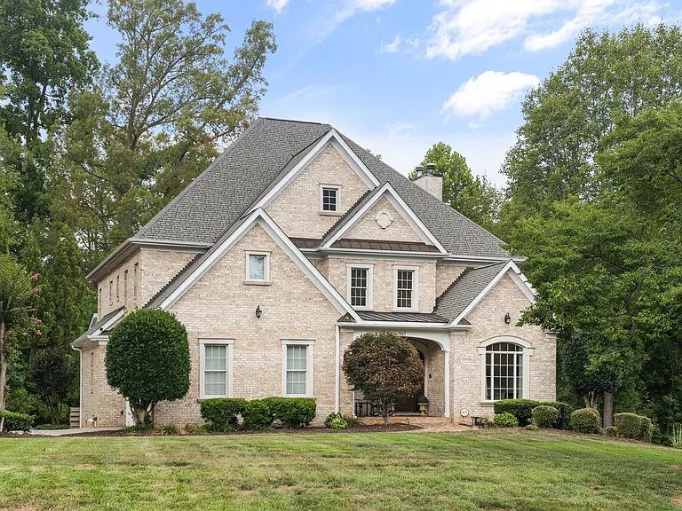 7517 Henson Forest Dr — Photo 2