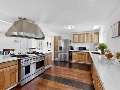 8133 Princess Jeanne Ave NE, Albuquerque, NM, 87110