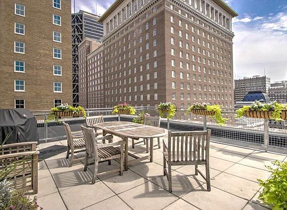 2nd image of 901-907 Washington Ave #406