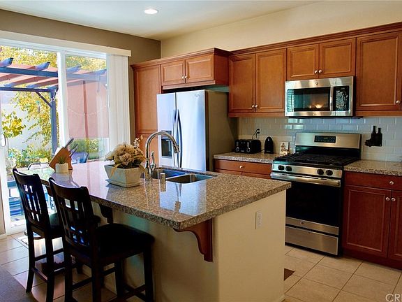 4th image of 168 Arborwood St