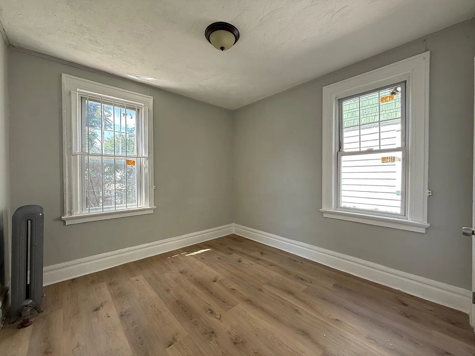 3 bed, $2,000 — Photo 4