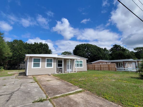308 Newcastle Dr