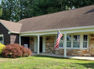 41 Lakeridge Dr, Matawan, NJ 07747