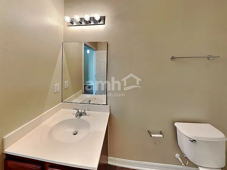 517 Vicks Landing Dr — Photo 20