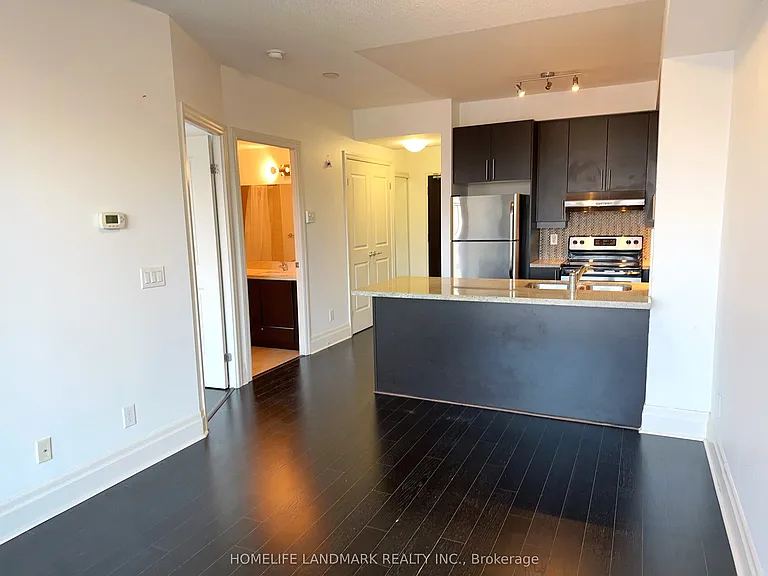 131 Upper Duke Cres #410 — Photo 8