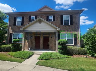 402 Oakstone Trl, Chesapeake, VA 23320