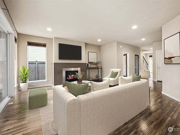 5th image of 1110 28th Avenue Ct SW