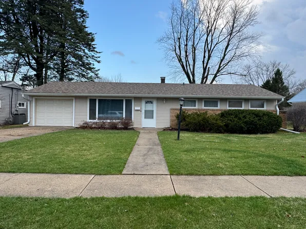 4103 Highcrest Rd, Rockford, IL 61107