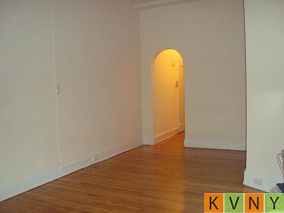 5th image of 55 Morton St APT 6C