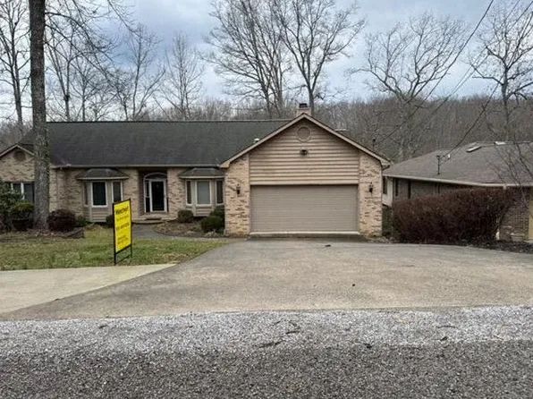 129 Shore Ln, Crossville, TN 38558