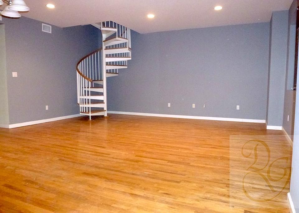 1st image of 8409 19th Ave #3