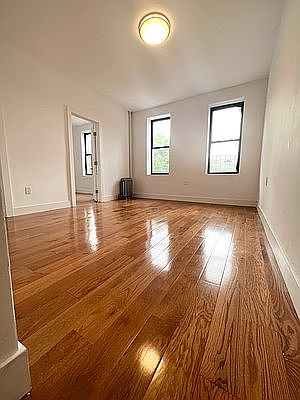 5th image of 319 Baltic St APT 7