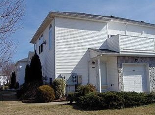 454 Deuce Dr, Wall Township, NJ 07719