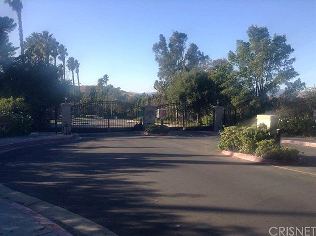 1st image of 26358 Rainbow Glen Dr