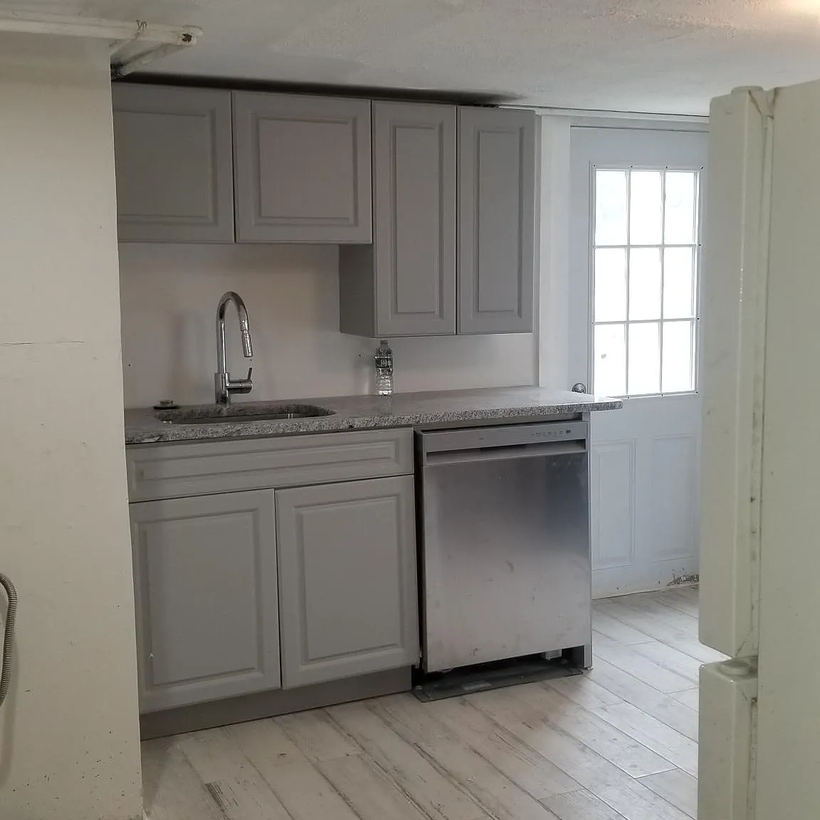 2 bed, 1.5 bath, 700 sqft, $1,575 — Photo 2