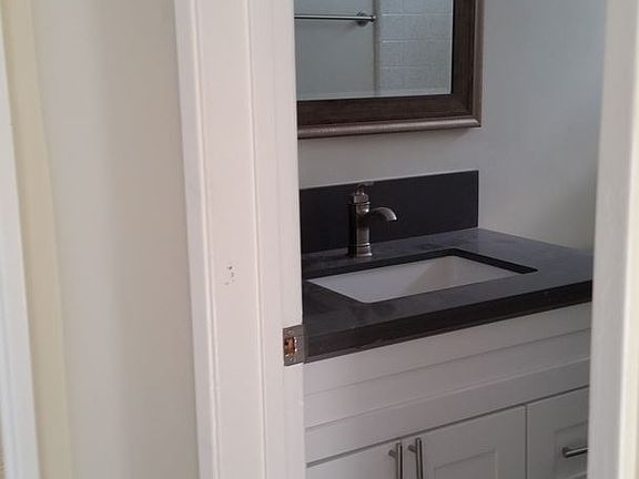 3rd image of 1516 Butler Ave APT 04