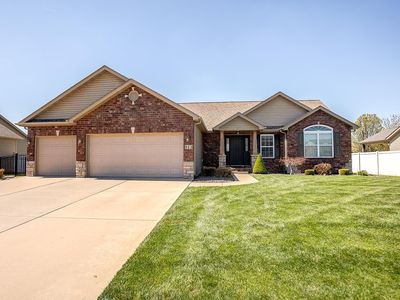 913 Indian Prairie Dr, Mascoutah, IL, 62258