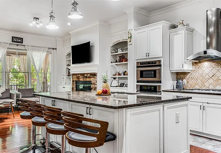 395 Laurent St NW #6 — Photo 7