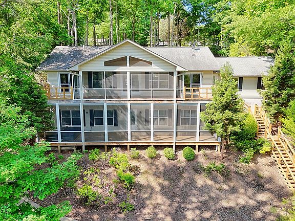 2nd image of 456 Deaver Cove Rd