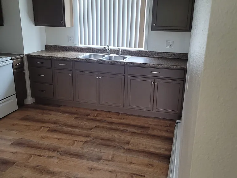 310 N Spruce St #6 — Photo 4