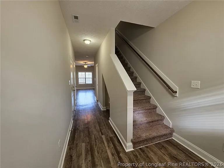 2056 Wheeling St — Photo 2