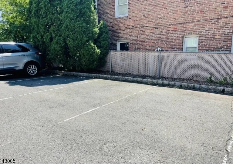 124 Union Ave #4 — Photo 11