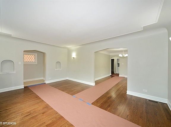 4th image of 3423 N Oak Park Ave