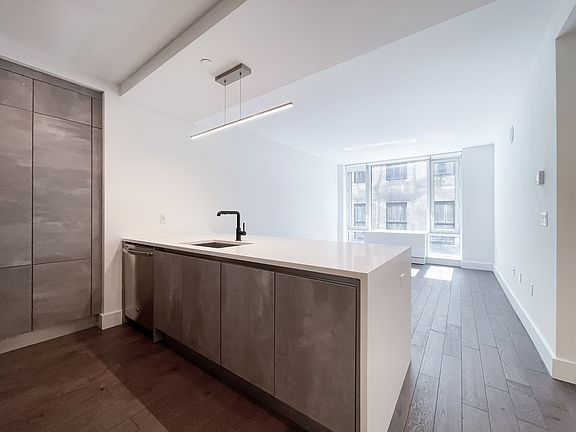 3rd image of 145 Madison Ave APT 14B
