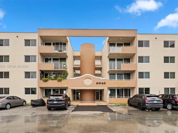 8045 NW 7th St #2402, Miami, FL 33126