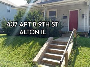 437 E 9th St #B, Alton, IL 62002