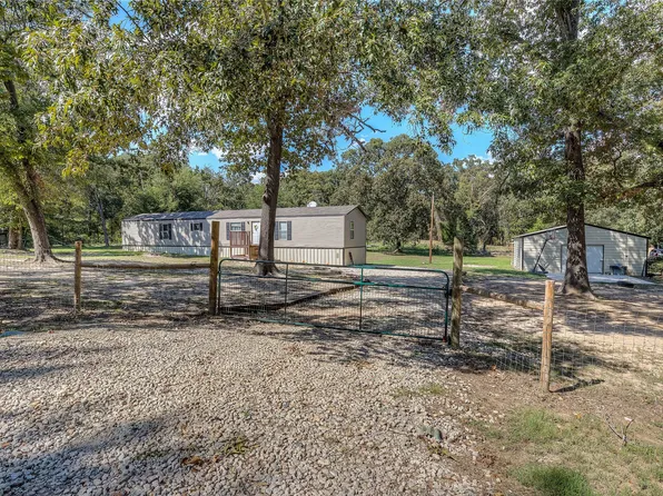 450 Rs County Rd #3202, Emory, TX 75440