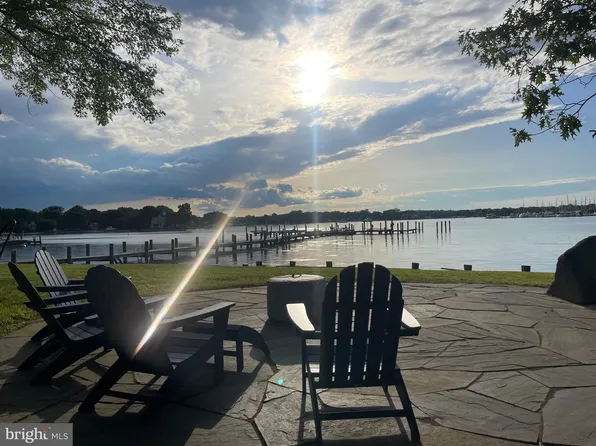 1264 W River Rd, Shady Side, MD 20764