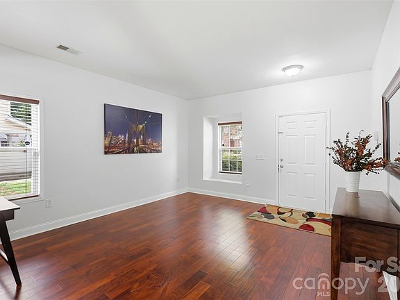 4th image of 14021 Pinyon Pine Ln