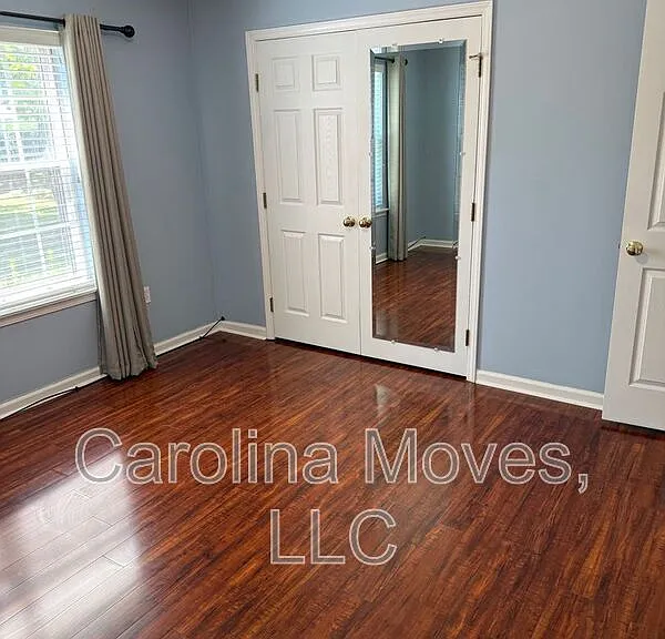 925 Cleveland St #231 — Photo 9