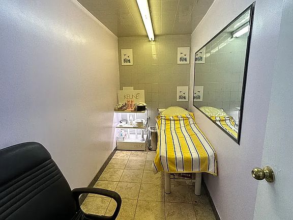 5th image of 3614 Ditmars Blvd