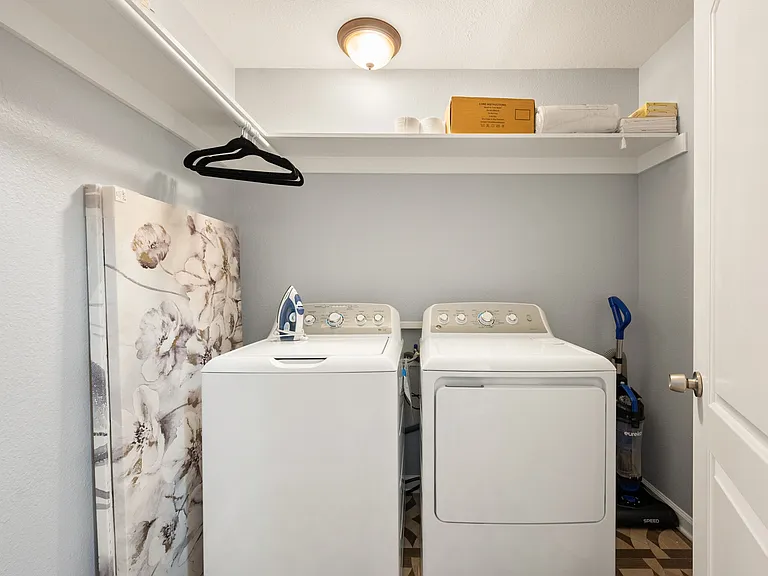 403 Norman Dr — Photo 15