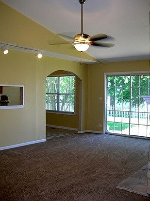 5th image of 3122 Eugene Ln #1