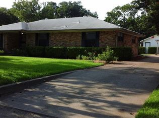 527 W Camp Wisdom Rd, Duncanville, TX 75116