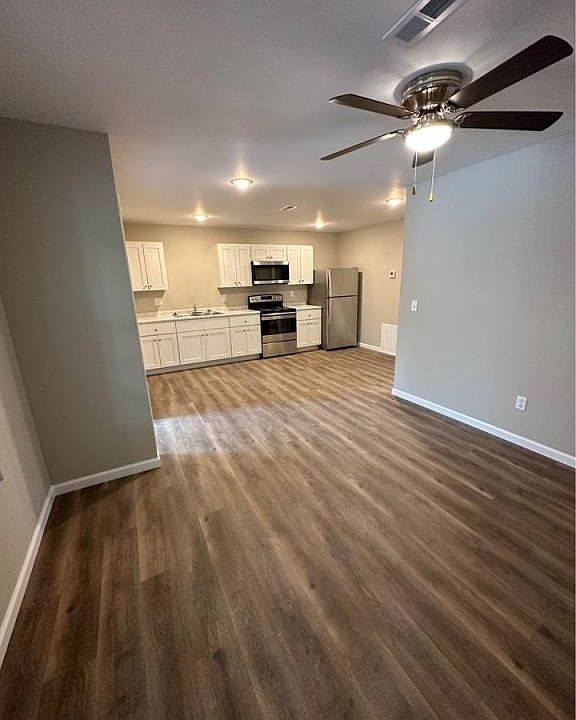1st image of 219 Cane Creek Ln #202
