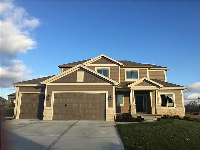 1st image of 4401 SE Trotter Dr