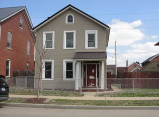 2016 Jackson St, Dubuque, IA 52001