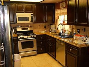 4th image of 17202 Lakeview Ct