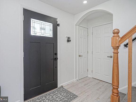 5th image of 14 Rigel Ct