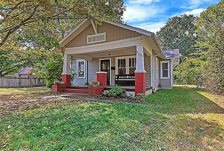 3115 Pacific St — Photo 3
