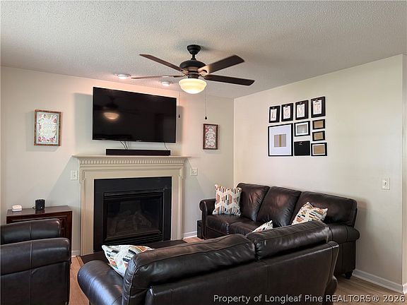 5th image of 2025 Fairview Ln