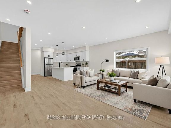 3rd image of 28 Rose Ave