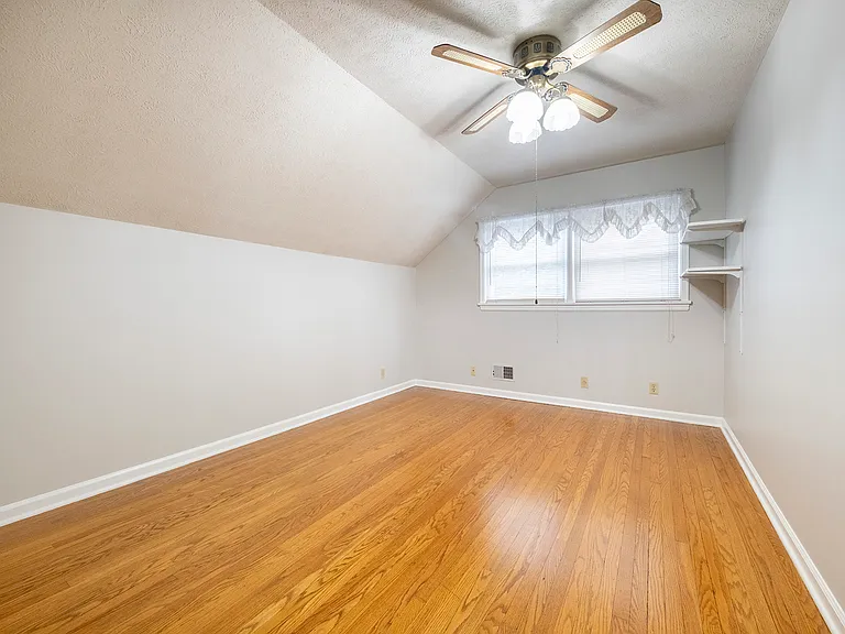Bedroom #4 (2nd floor).