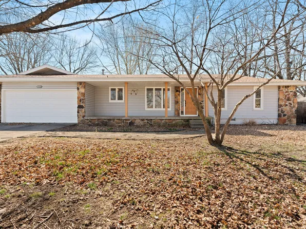 3218 W Aaron Drive, Springfield, MO 65810