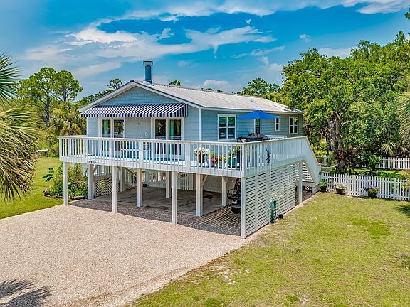 5th image of 33 Oyster Bay Dr