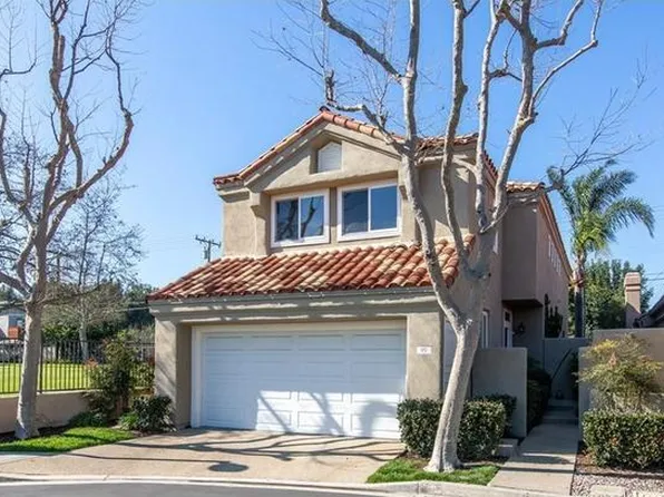 95 Pelican Ct, Newport Beach, CA 92660